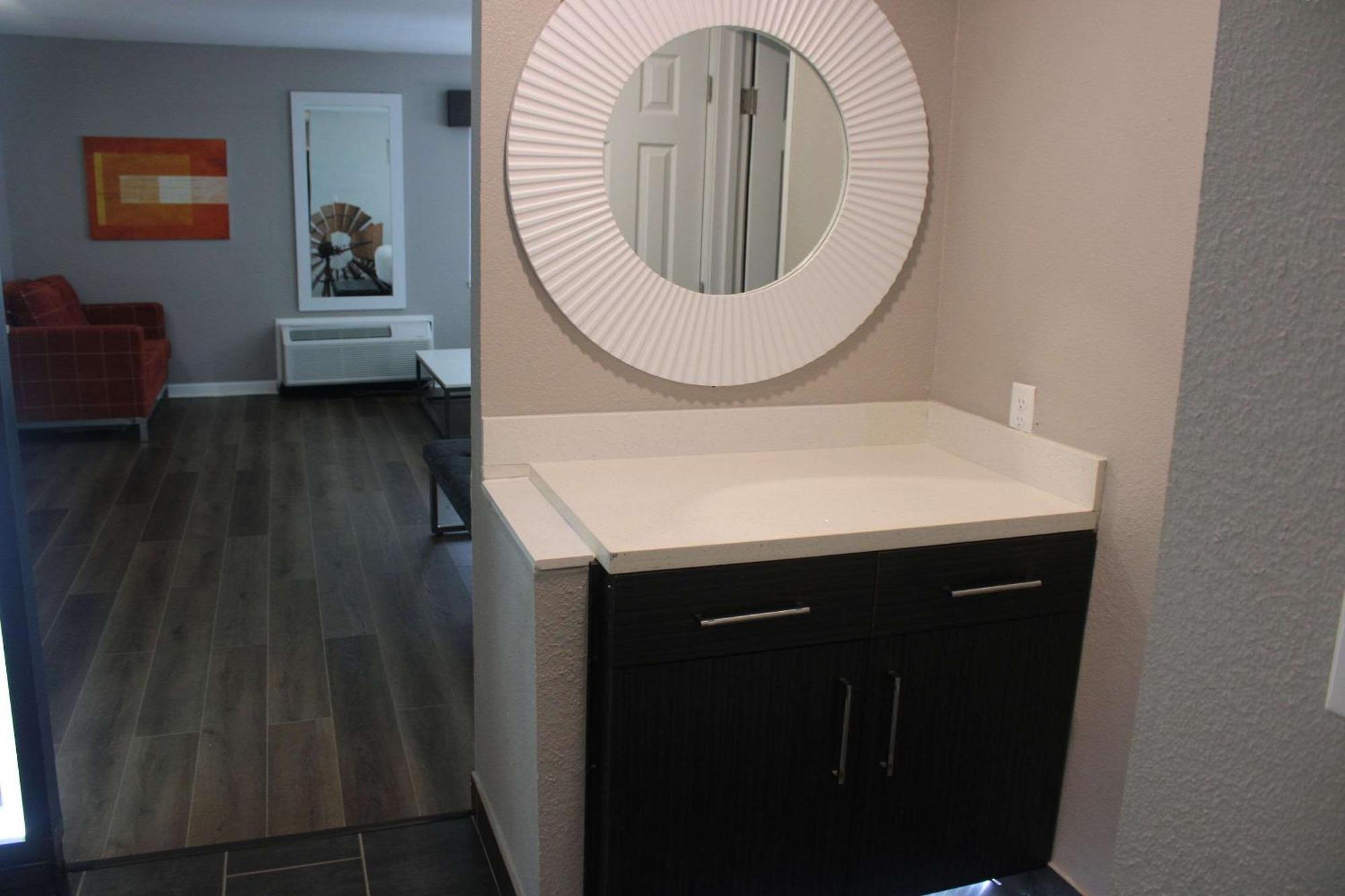 Clarion Pointe Marshall Exterior foto