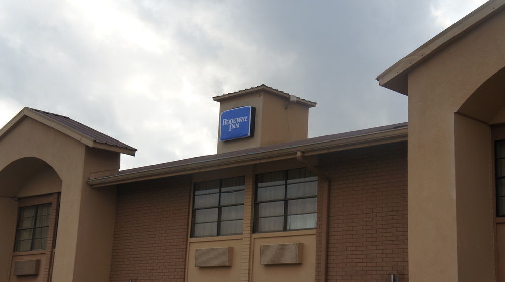 Clarion Pointe Marshall Exterior foto